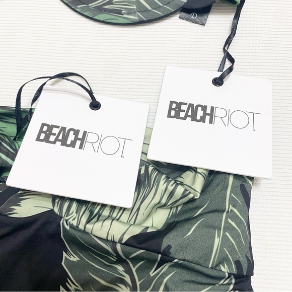 Beach Riot Bikini - Picture 9 of 11